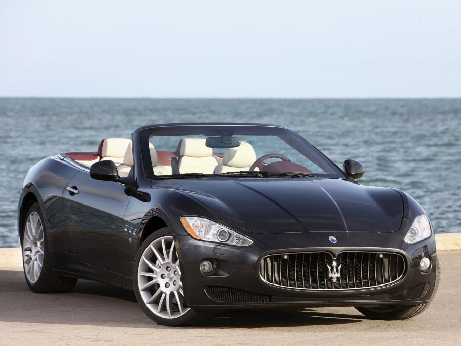  Maserati GranCabrio 2010 года  (фото 24 из 101)